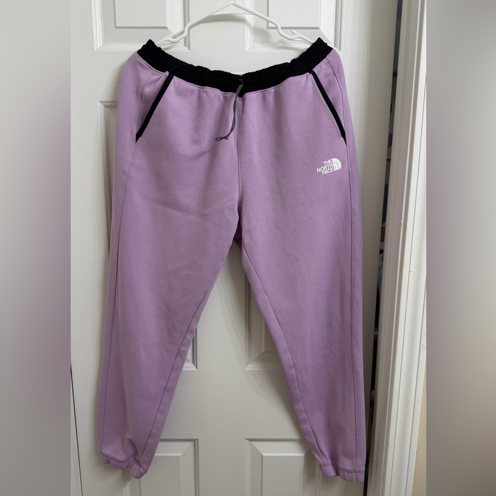 Women’s The North Face Lavender Jogger Sweatpants | Large